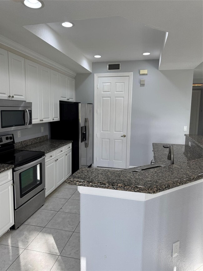 7997 NW 128th Ln in Parkland, FL - Building Photo - Building Photo