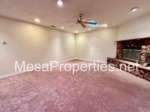 7765 Minstead Ave in Hesperia, CA - Building Photo - Building Photo