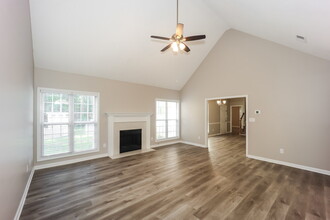 245 Galway Bend in Tyrone, GA - Building Photo - Building Photo
