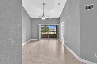 2881 N Oakland Forest Dr in Oakland Park, FL - Building Photo - Building Photo