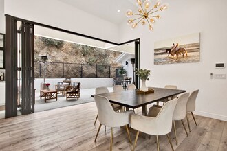 78 Shadyspring Dr in Burbank, CA - Building Photo - Building Photo
