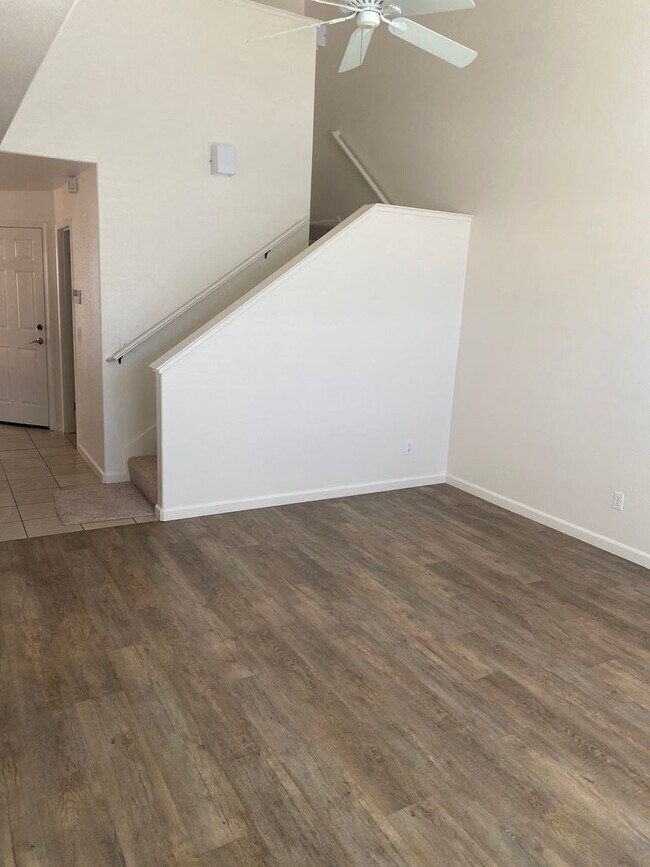 106 Treadway Ct in Cloverdale, CA - Building Photo - Building Photo