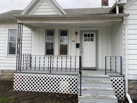 900 15th St, Unit 900 15th St in Bay City, MI - Building Photo