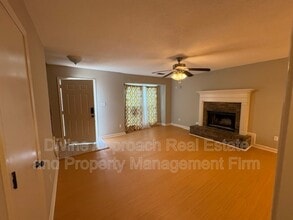830 Jamestown Manor Park in Gardendale, AL - Building Photo - Building Photo