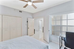 1190 Egrets Walk Cir in Naples, FL - Building Photo