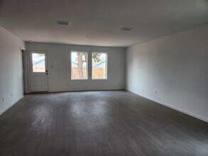109 Alemeda in Fredericksburg, TX - Building Photo - Building Photo