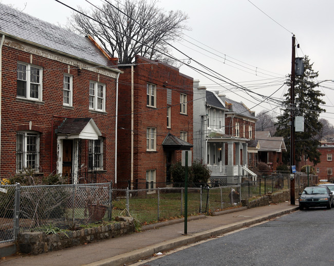 3517 Brothers Place SE in Washington, DC - Building Photo - Building Photo