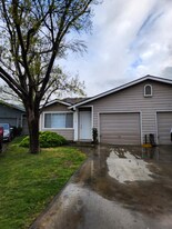 325 Springville Ct, Unit 325 B Springville Ct in Porterville, CA - Building Photo