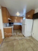 4401 Clayton Ave W in Los Angeles, CA - Building Photo - Building Photo