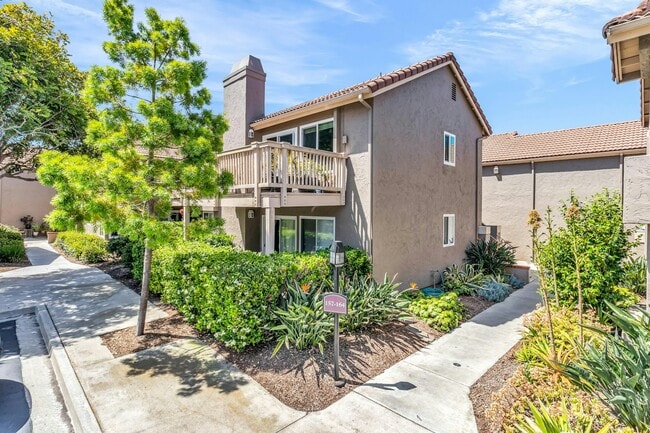 property at 930 Via Mil Cumbres