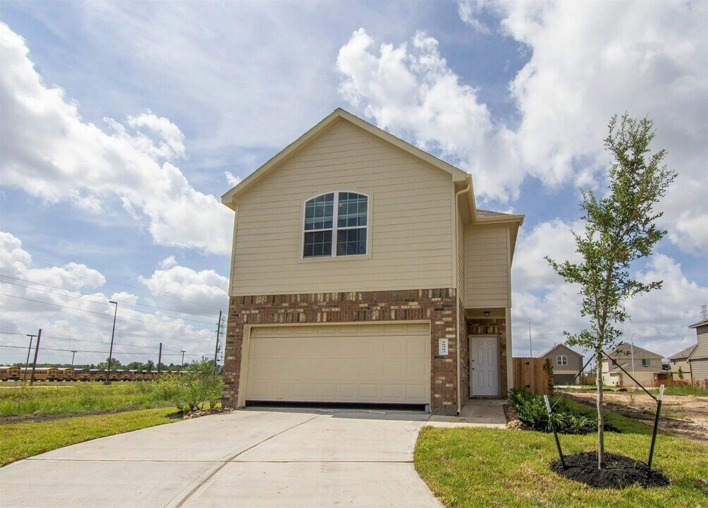 16903 Andrew Nook Ln in Richmond, TX - Building Photo