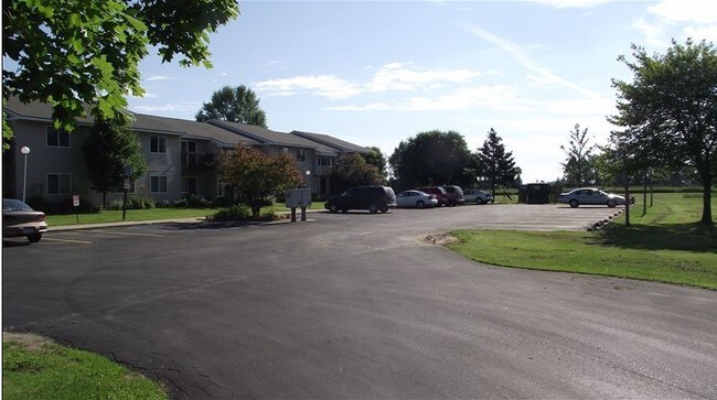 Rosebush Estates in Rosebush, MI - Building Photo - Building Photo