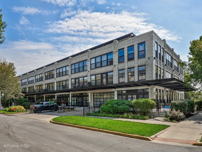 property at 1071 W 15th St