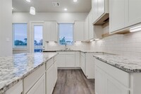 9002 Lonestar Creekbend Ln in Houston, TX - Building Photo - Building Photo