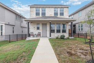 136 Lost Mine Peak Ln in Dripping Springs, TX - Building Photo