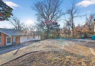 8908 Scottdale Ave in Jennings, MO - Building Photo - Building Photo