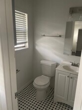 5102 Academy St in Houston, TX - Building Photo - Building Photo