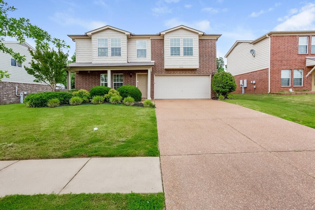 9966 Chariden Dr in Cordova, TN - Building Photo