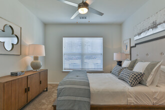 Retreat at Arden Farms in Arden, NC - Foto de edificio - Building Photo