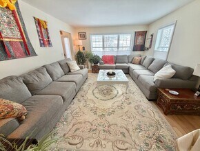 48 Cabot Ct in South Burlington, VT - Building Photo - Building Photo