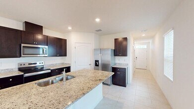 1125 Cascades Ave in Davenport, FL - Building Photo - Building Photo