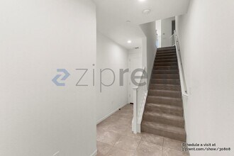 5676 El Dorado Ln in Dublin, CA - Foto de edificio - Building Photo