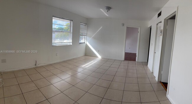 6911 SW 129th Ave in Miami, FL - Building Photo - Building Photo