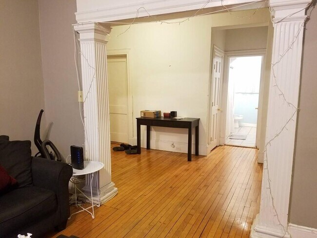 59 Brighton Ave, Unit 1 in Boston, MA - Foto de edificio - Building Photo