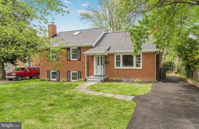 property at 2622 N Lexington St