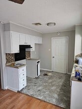 122 Sweetwood St in Monroe, LA - Foto de edificio - Building Photo