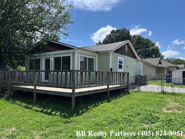 1404 S Knoxville Ave in Tulsa, OK - Building Photo - Building Photo