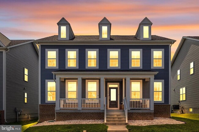 property at 1807 Fairway Ln