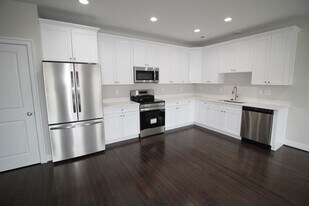 1704 W Cary St in Richmond, VA - Building Photo