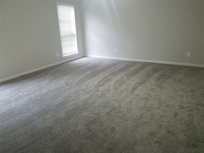 property at 5706 Saxon Dr