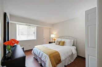 Westview on the Avenue in Baltimore, MD - Building Photo - Building Photo