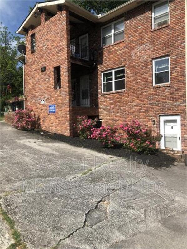 property at 5017 Inskip Rd