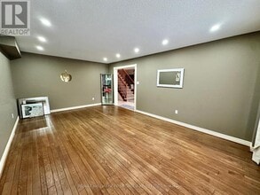 492 Palmtree Crescent in Oshawa, ON - Building Photo - Building Photo