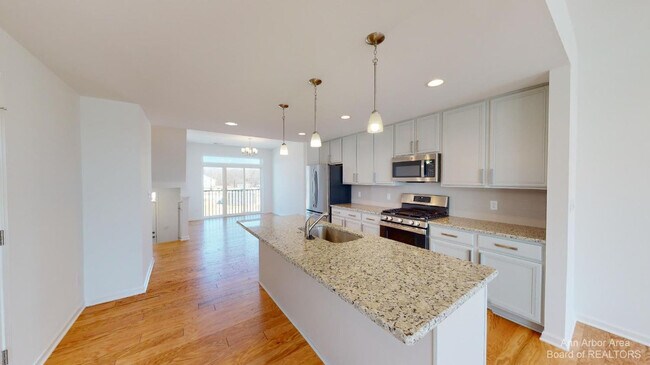 2721 Bristol Rdg Dr in Ann Arbor, MI - Building Photo - Building Photo