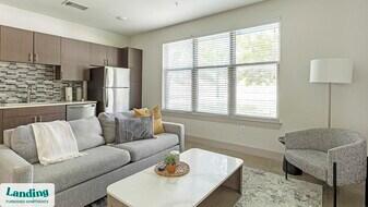 10550 N Central Expy, Unit 152 in Dallas, TX - Building Photo