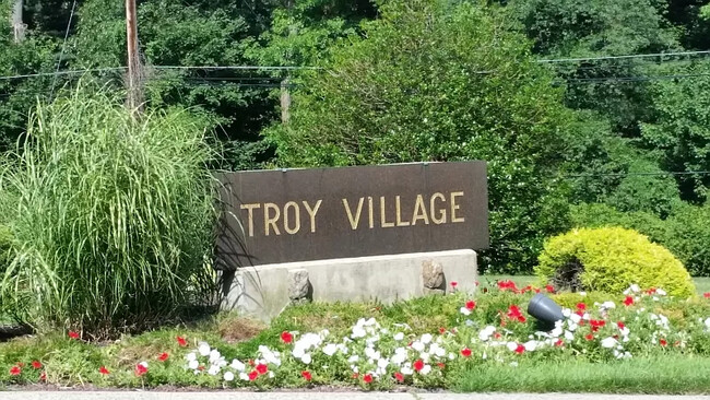 24 Troy Dr