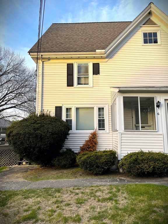 property at 6 Brook St