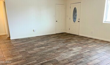 2443 E Marmora St in Phoenix, AZ - Building Photo - Building Photo