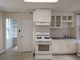 20 Mossland St, Unit 1 in Somerville, MA - Building Photo