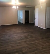 615 7th Ave SE in Ardmore, OK - Building Photo - Building Photo