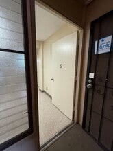 3408 Waialae Ave in Honolulu, HI - Building Photo - Building Photo