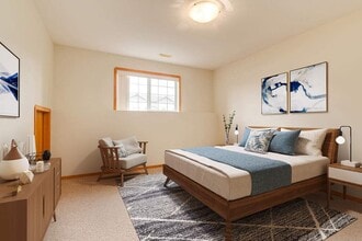 Kitson Close Townhomes in Red Deer, AB - Building Photo - Building Photo