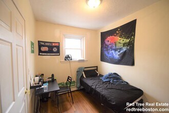 73 Thatcher St in Brookline, MA - Building Photo - Building Photo