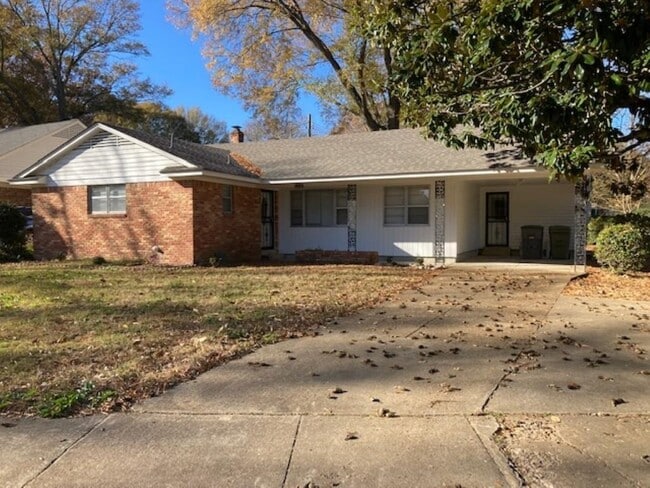 property at 5386 Denwood Ave