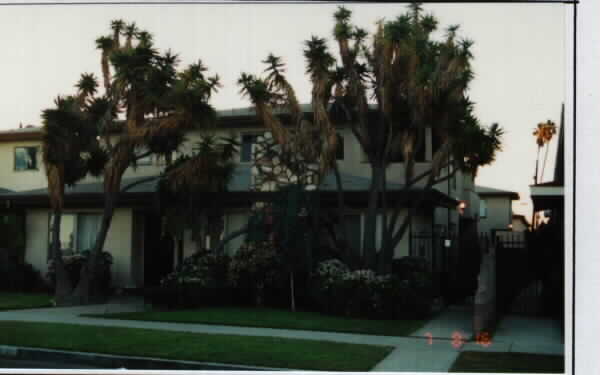 640 E 97th St in Inglewood, CA - Building Photo