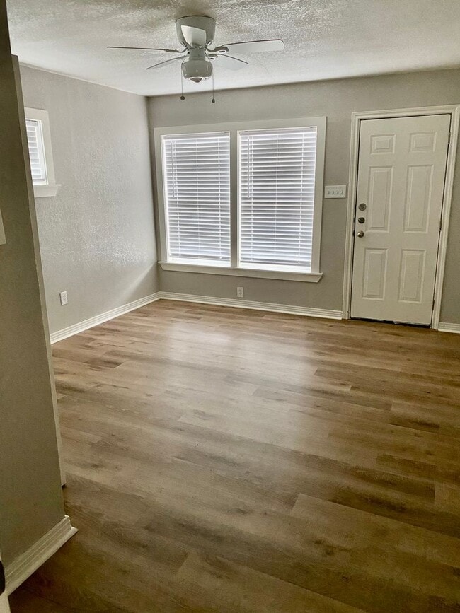 4624 Erath Ave in Waco, TX - Building Photo - Building Photo